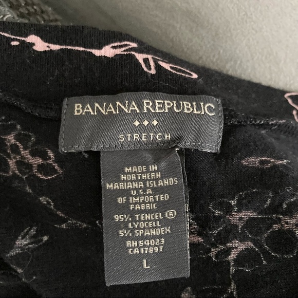 Banana Republic Stretch Black Floral Tie Waist Top - Picture 7 of 7